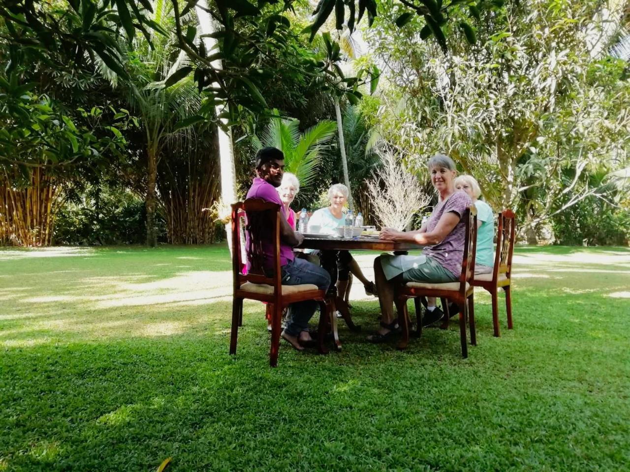 גאלה Old Parkland Hostel מראה חיצוני תמונה